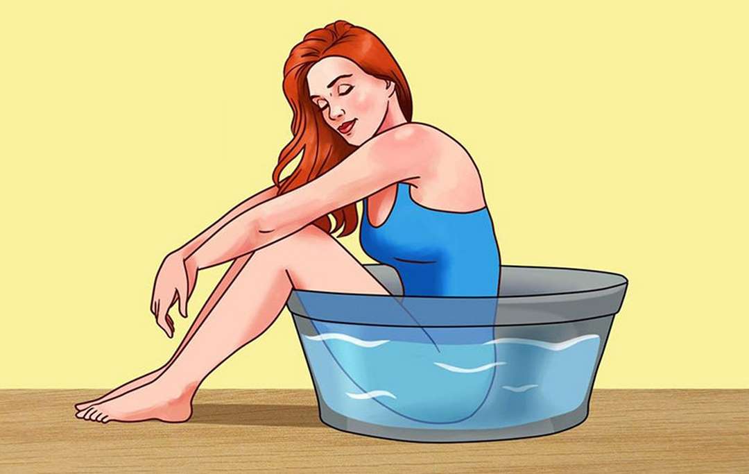 Sử dụng ngâm nước ấm vùng hậu môn là cách chữa bệnh trĩ khá hiệu quả