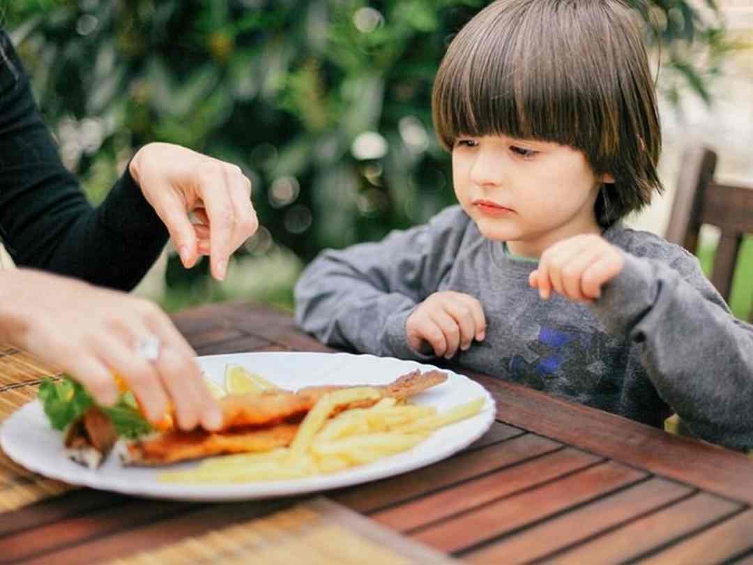 Nên chủ động phòng ngừa để hạn chế tình trạng hóc xương cá