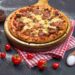 Cách làm pizza tại nhà phổ biến nhờ sự thông dụng của bánh pizza