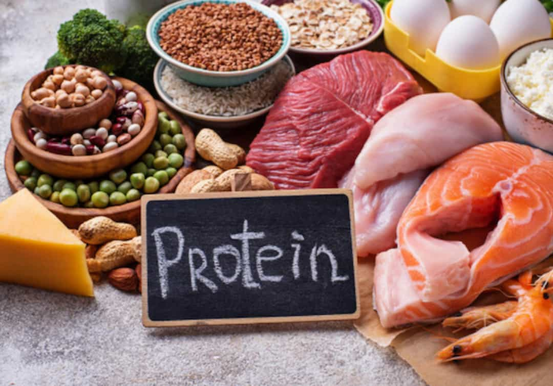 Bổ sung đầy đủ protein giúp tăng cân hiệu quả.