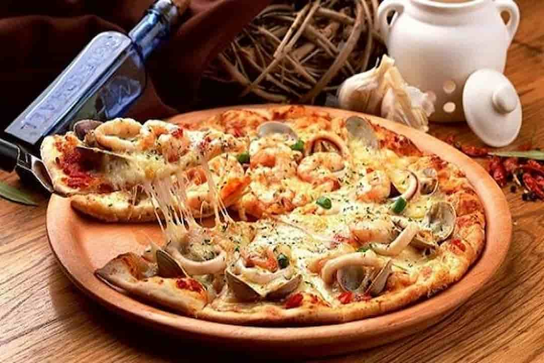 Thành phẩm pizza bằng chảo hấp dẫn