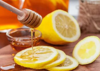 Hướng dẫn cách chữa hóc xương cá bằng mật ong tại nhà [hiệu quả]